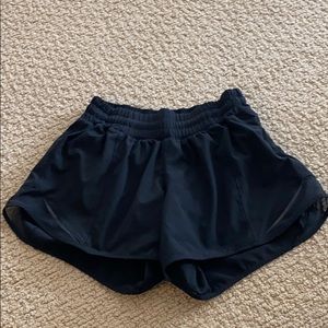 Lululemon hotty hot black shorts, size 4